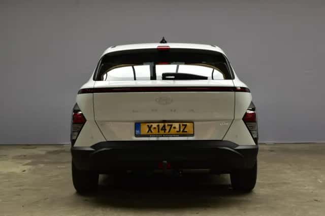 Hyundai Kona (2024) thumbnail 6