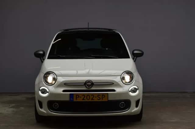Fiat 500 (2022) thumbnail 2