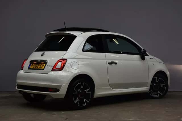 Fiat 500 (2022) thumbnail 5