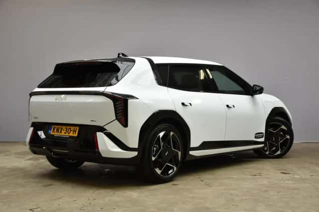 Kia EV4 (2026) thumbnail 6