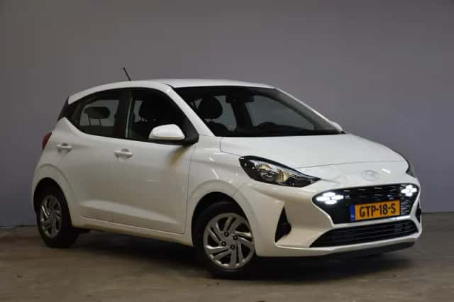 Hyundai i10 (2024) thumbnail 3