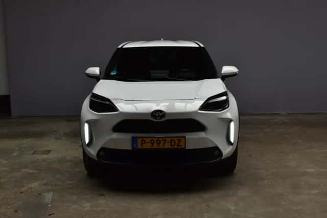 Toyota Yaris Cross (2021) thumbnail 2