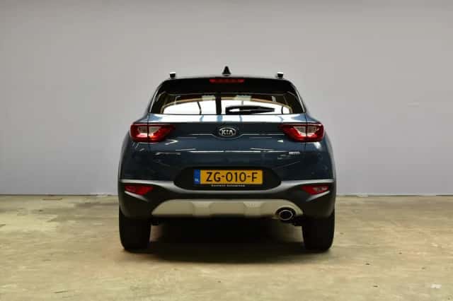 Kia Stonic (2019) thumbnail 6