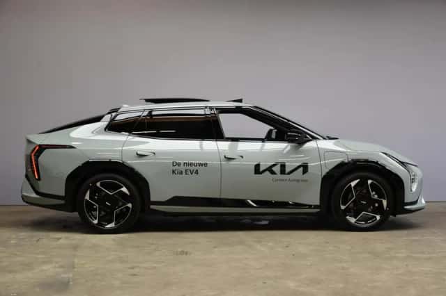 Kia EV4 (2026) thumbnail 4
