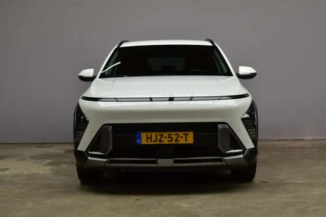 Hyundai Kona (2025) thumbnail 2