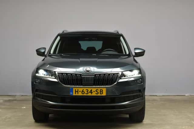 Škoda Karoq (2019) thumbnail 2