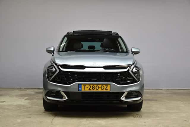 Kia Sportage (2023) thumbnail 2