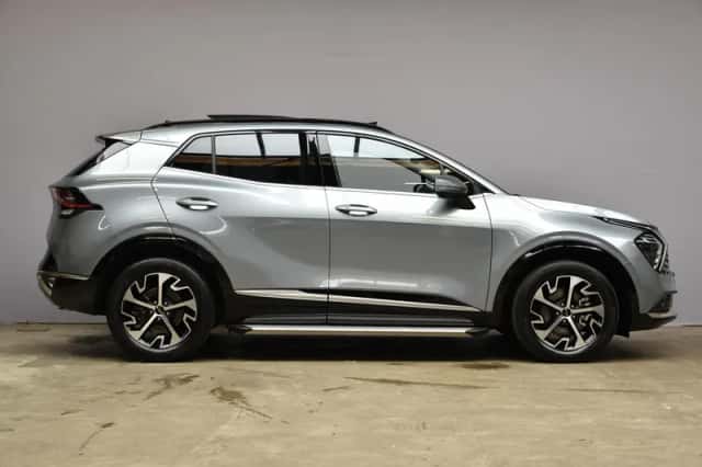 Kia Sportage (2023) thumbnail 4