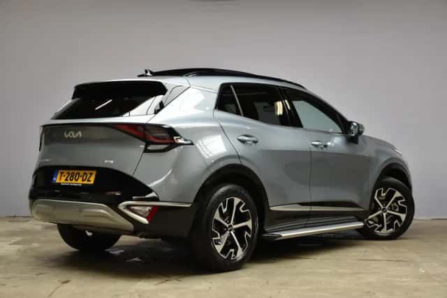 Kia Sportage (2023) thumbnail 5