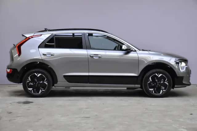 Kia Niro EV (2025) thumbnail 3