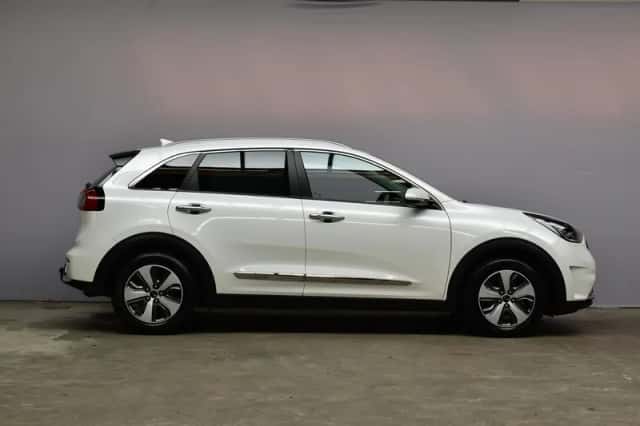 Kia Niro (2018) thumbnail 4