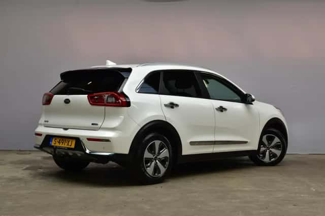 Kia Niro (2018) thumbnail 5