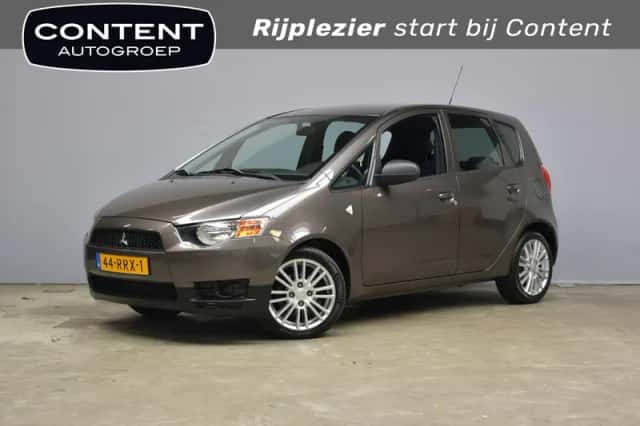 Mitsubishi Colt (2011) thumbnail 1