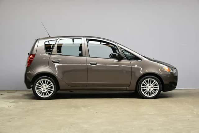 Mitsubishi Colt (2011) thumbnail 4