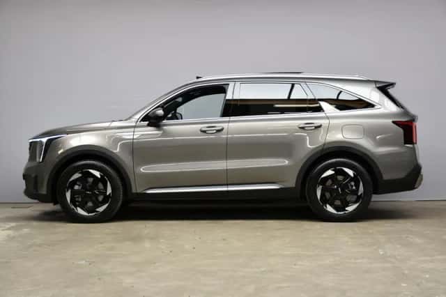 Kia Sorento (2026) thumbnail 2