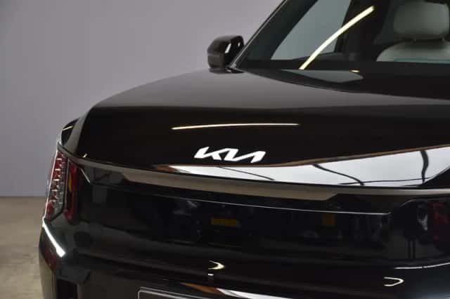 Kia EV9 (2026) thumbnail 3