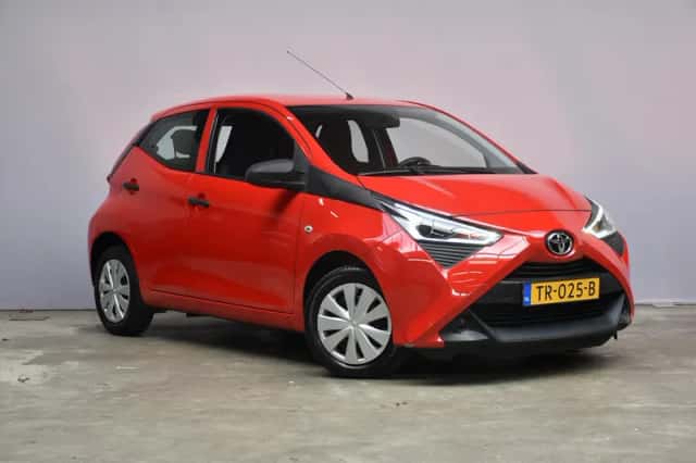 Toyota Aygo (2018) thumbnail 3