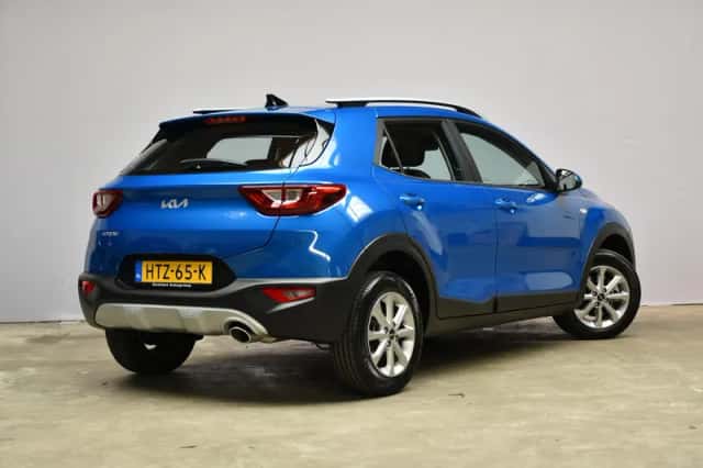 Kia Stonic (2025) thumbnail 5