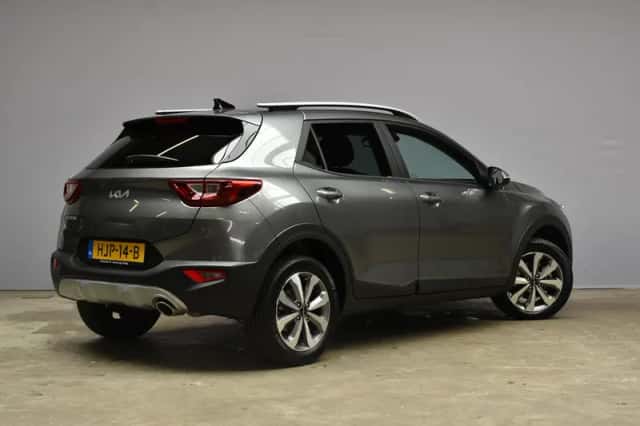 Kia Stonic (2025) thumbnail 5