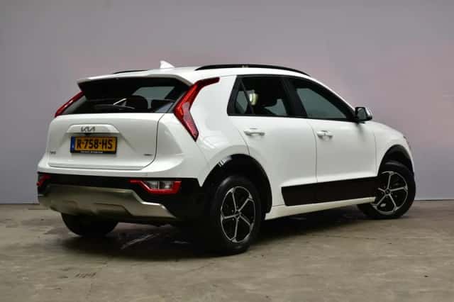 Kia Niro (2022) thumbnail 5