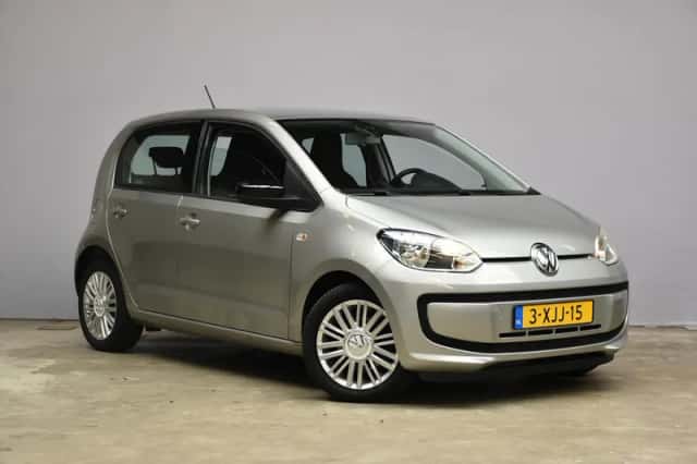 Volkswagen Up! (2014) thumbnail 3