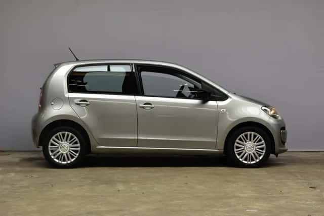 Volkswagen Up! (2014) thumbnail 4