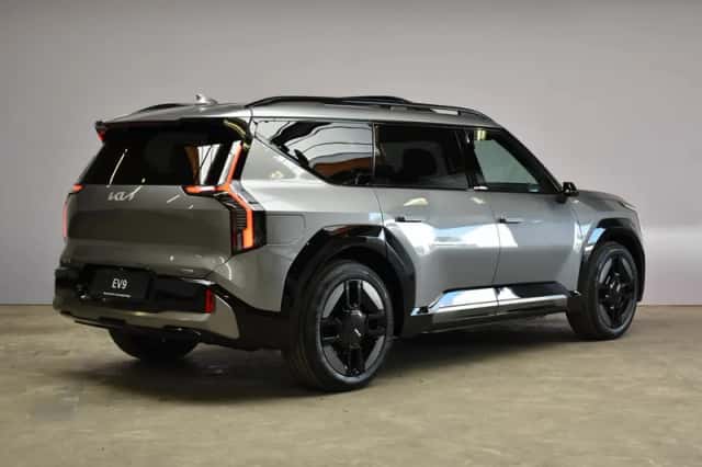 Kia EV9 (2026) thumbnail 5