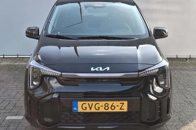 Kia Picanto (2024) thumbnail 2