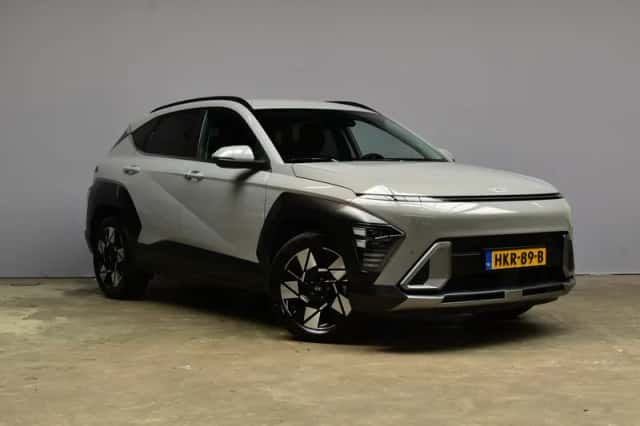 Hyundai Kona (2025) thumbnail 3
