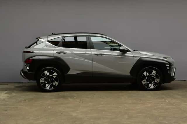Hyundai Kona (2025) thumbnail 4