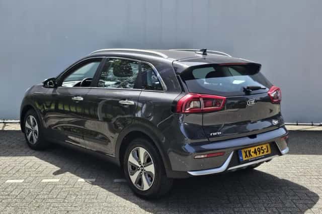 Kia Niro (2019) thumbnail 3