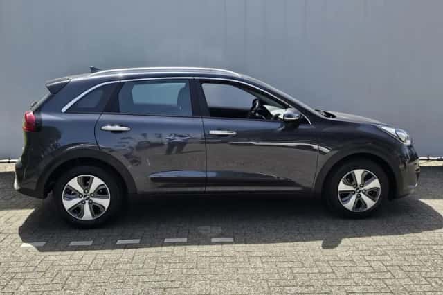 Kia Niro (2019) thumbnail 5