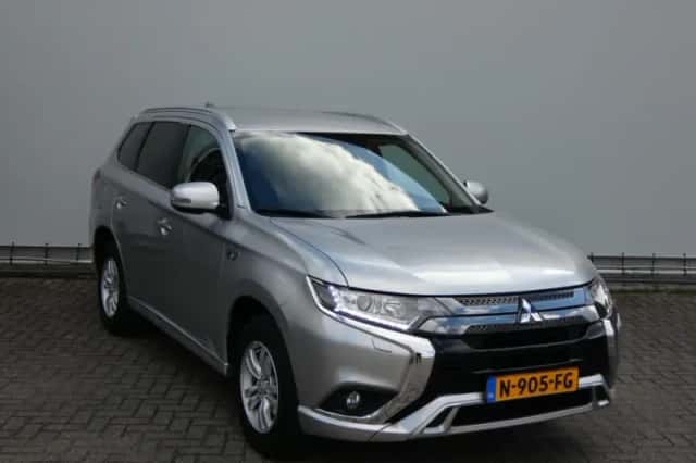 Mitsubishi Outlander (2026) thumbnail 4