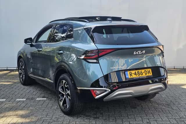 Kia Sportage (2022) thumbnail 3