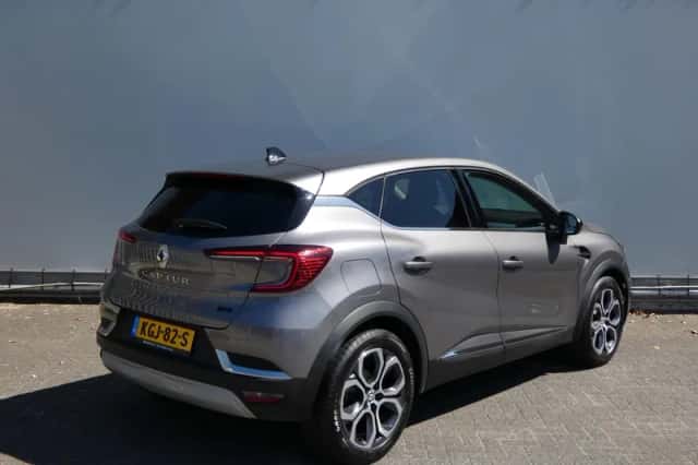 Renault Captur (2024) thumbnail 5