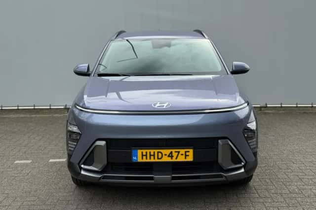 Hyundai Kona (2025) thumbnail 2