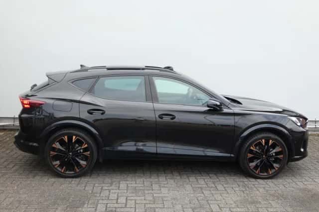 CUPRA Formentor (2025) thumbnail 4