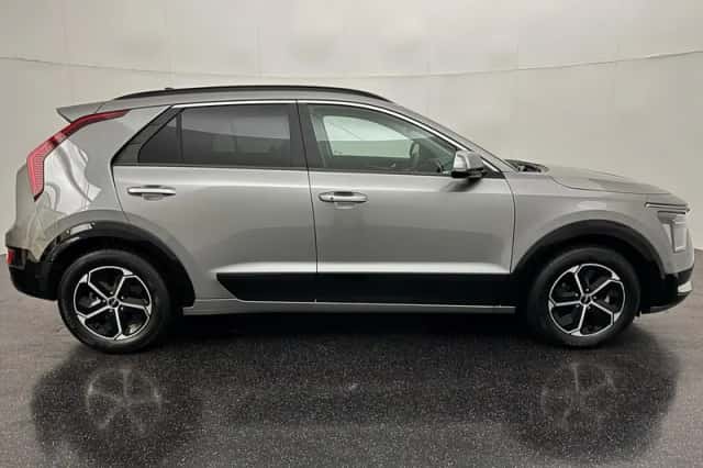 Kia Niro (2024) thumbnail 4