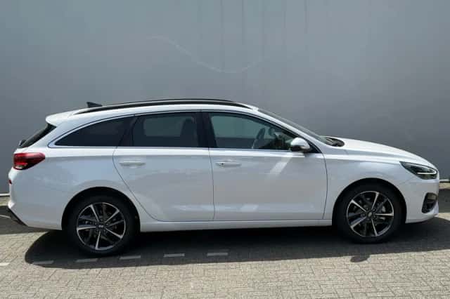 Hyundai i30 (2026) thumbnail 4