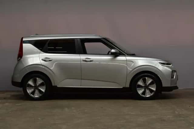 Kia Soul EV (2021) thumbnail 4