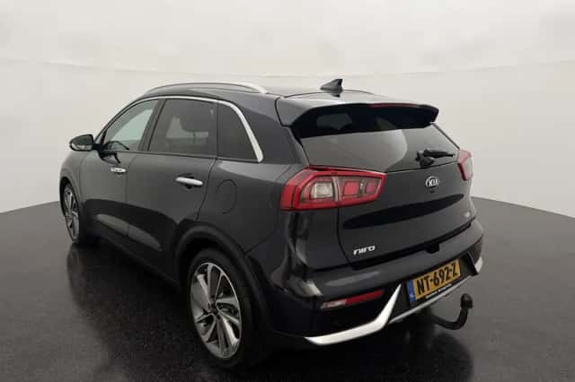 Kia Niro (2017) thumbnail 3