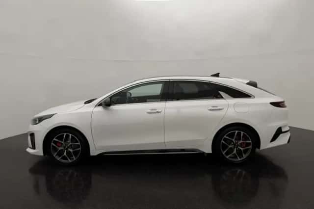 Kia Proceed (2026) thumbnail 4