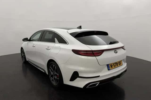 Kia Proceed (2026) thumbnail 5