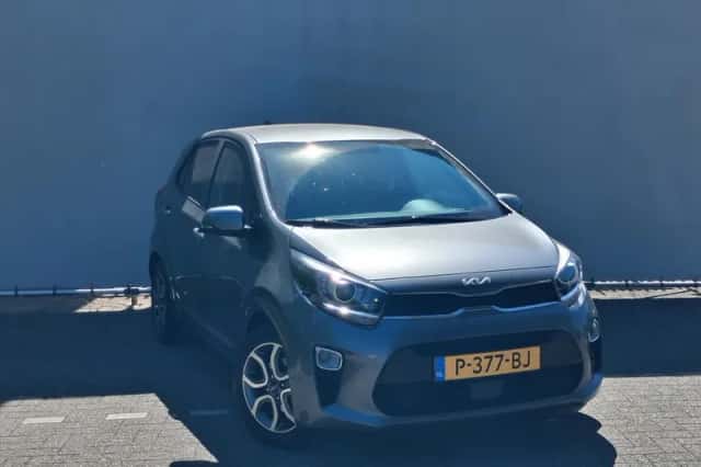 Kia Picanto (2022) thumbnail 6