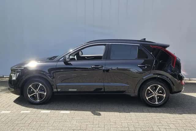 Kia Niro (2025) thumbnail 2