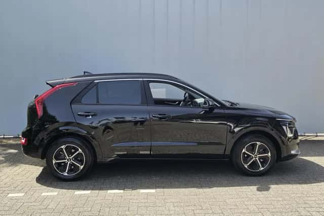 Kia Niro (2025) thumbnail 5