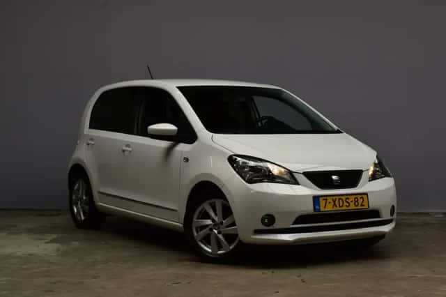 SEAT Mii (2014) thumbnail 3