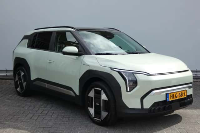 Kia EV3 (2025) thumbnail 3