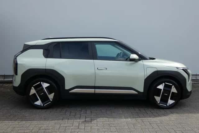 Kia EV3 (2025) thumbnail 4