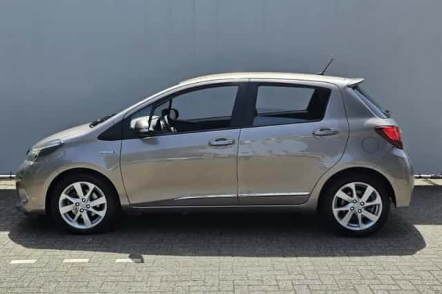 Toyota Yaris (2026) thumbnail 3